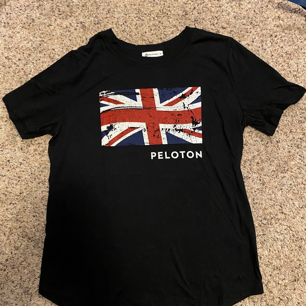 Peloton Rare UK London Flag Tee Small New - Picture 2 of 4